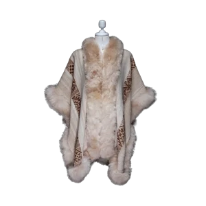 Majestic Harmony | Cream Baby Alpaca Fur Cape 904