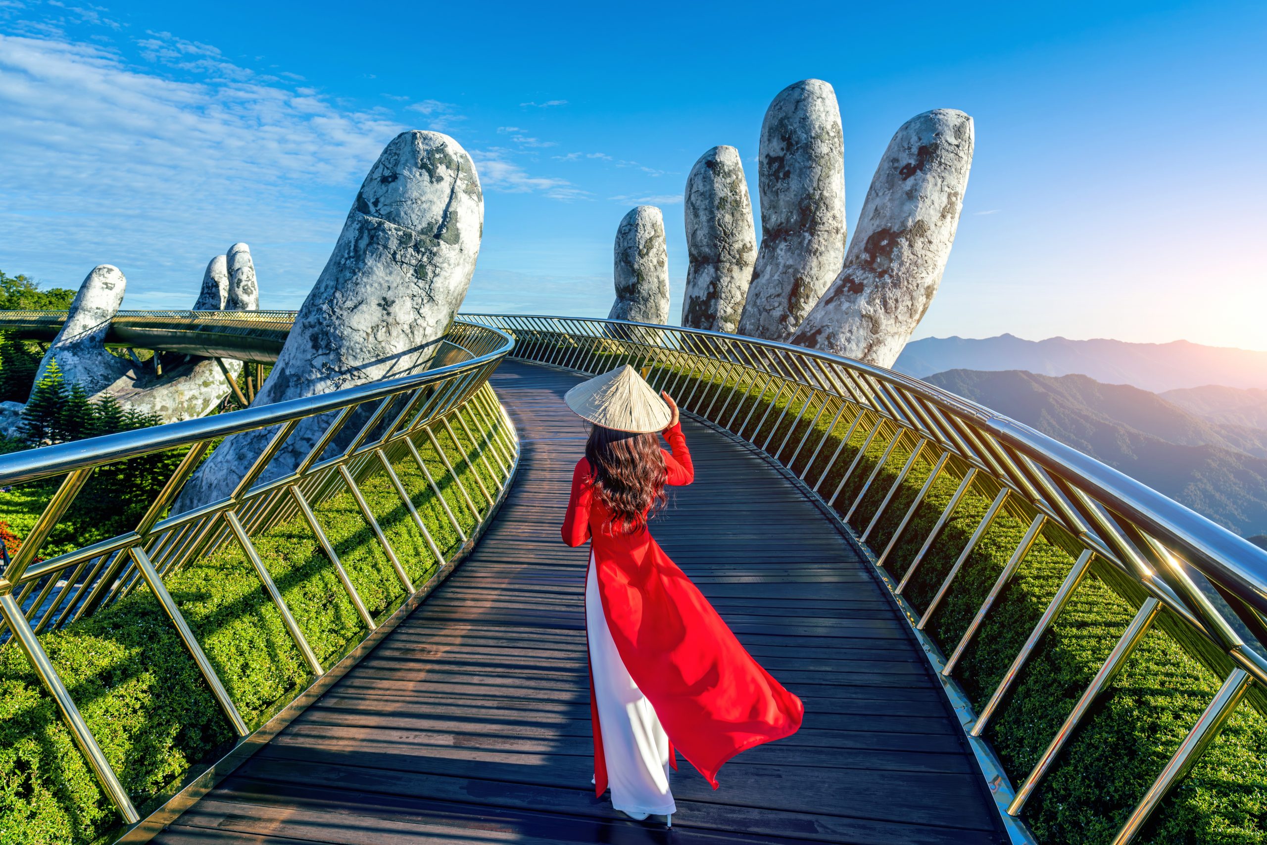 Tourist,Walking,At,Golden,Bridge,In,Bana,Hills,,Da,Nang,