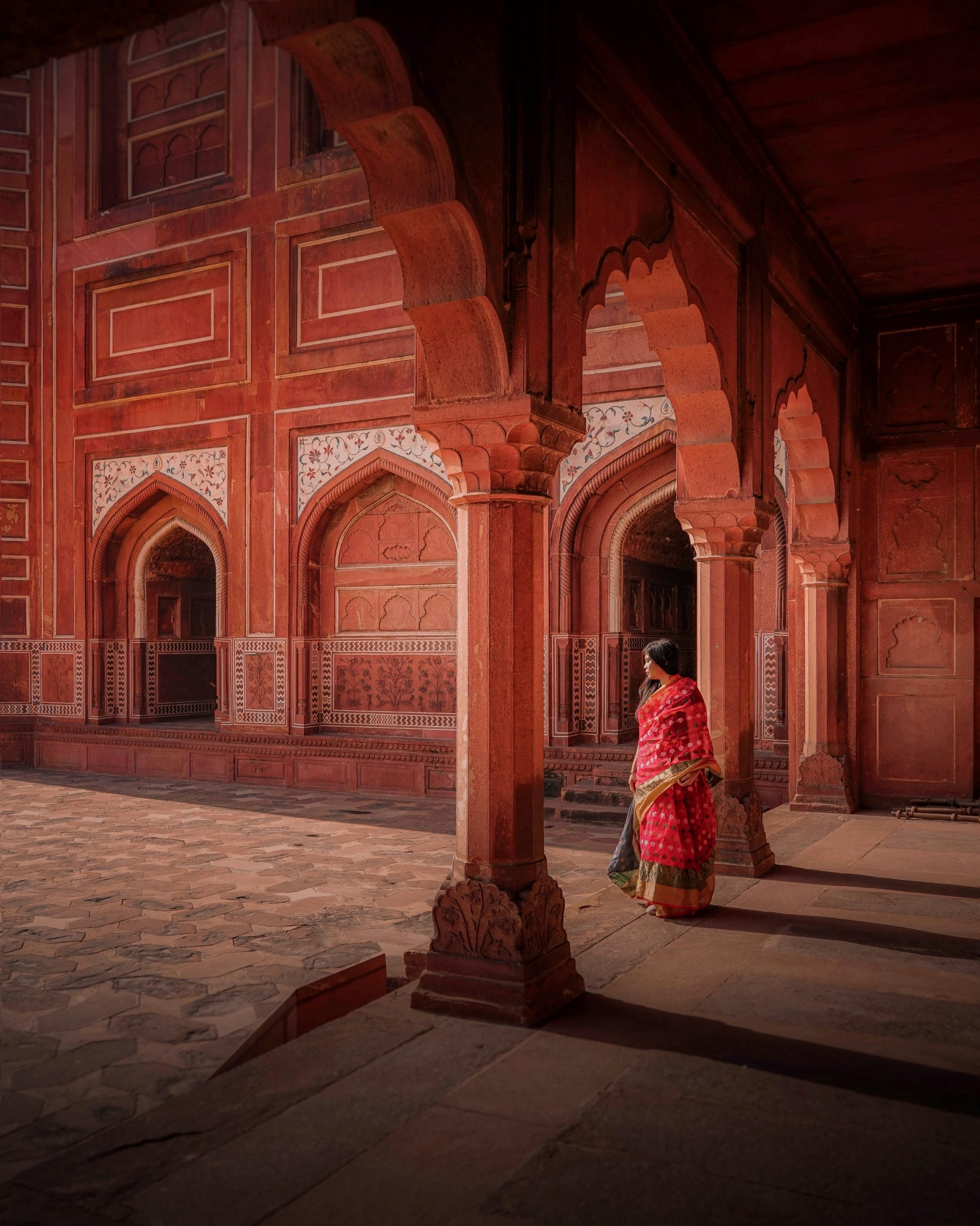 https://vabeau.crea8ivedev.com/wp-content/uploads/2026/05/ahmad-mansuri-alkindii-0gmBLUtL7TM-unsplash-scaled.jpg
