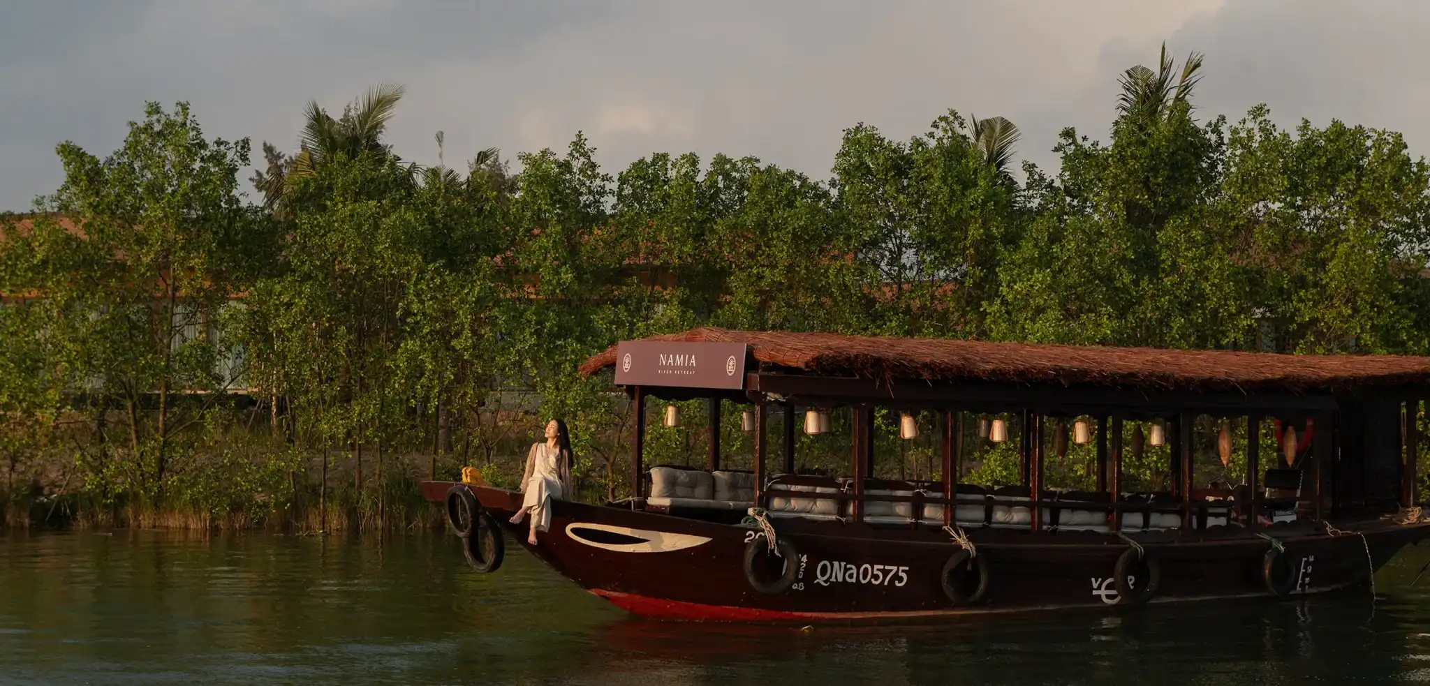 Sunset-Cruise-Namia-2048x983