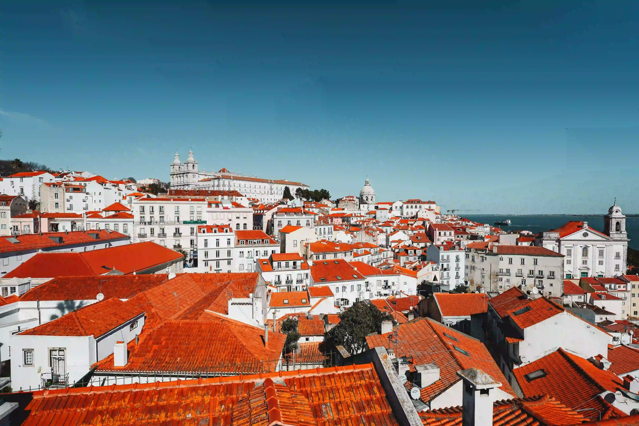 Lisbon — Alfama rooftops (1)